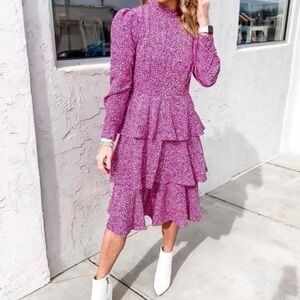 Who What Wear size XS Women's Pink leopard Tiered Long-Sleeve Midi Dress
